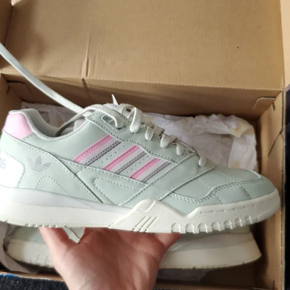 ADIDAS A.R. trainer - Picture 7 of 7